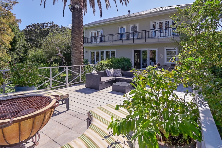 6 Bedroom Property for Sale in Constantia Western Cape